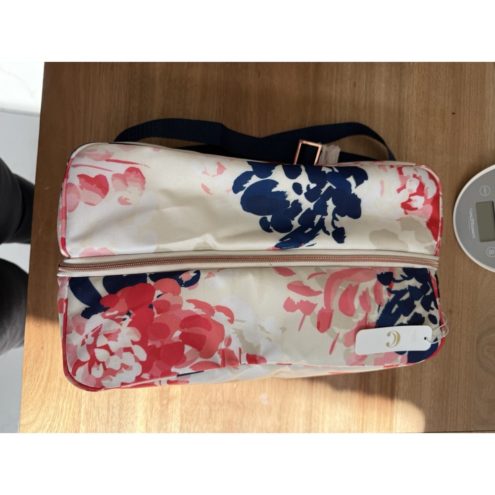 Charming Charlie Happy Clamper Wine Travel Bag Tote‎ NWT